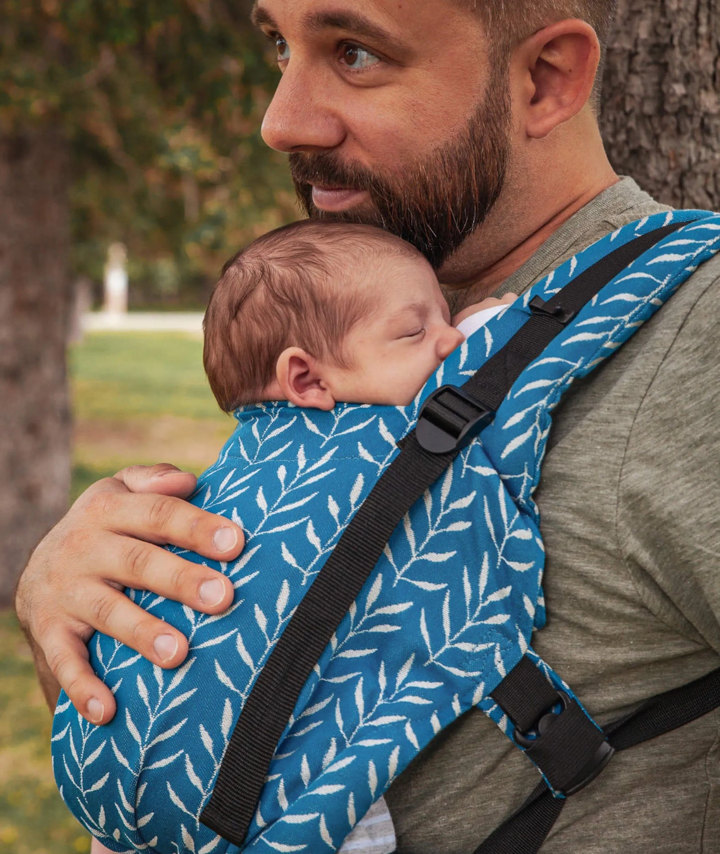 porte-bebe-a-motif-eveil-bleu